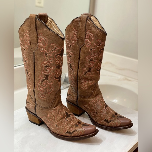 Circle G Brown Embroidered Heeled Boots - Picture 2 of 9